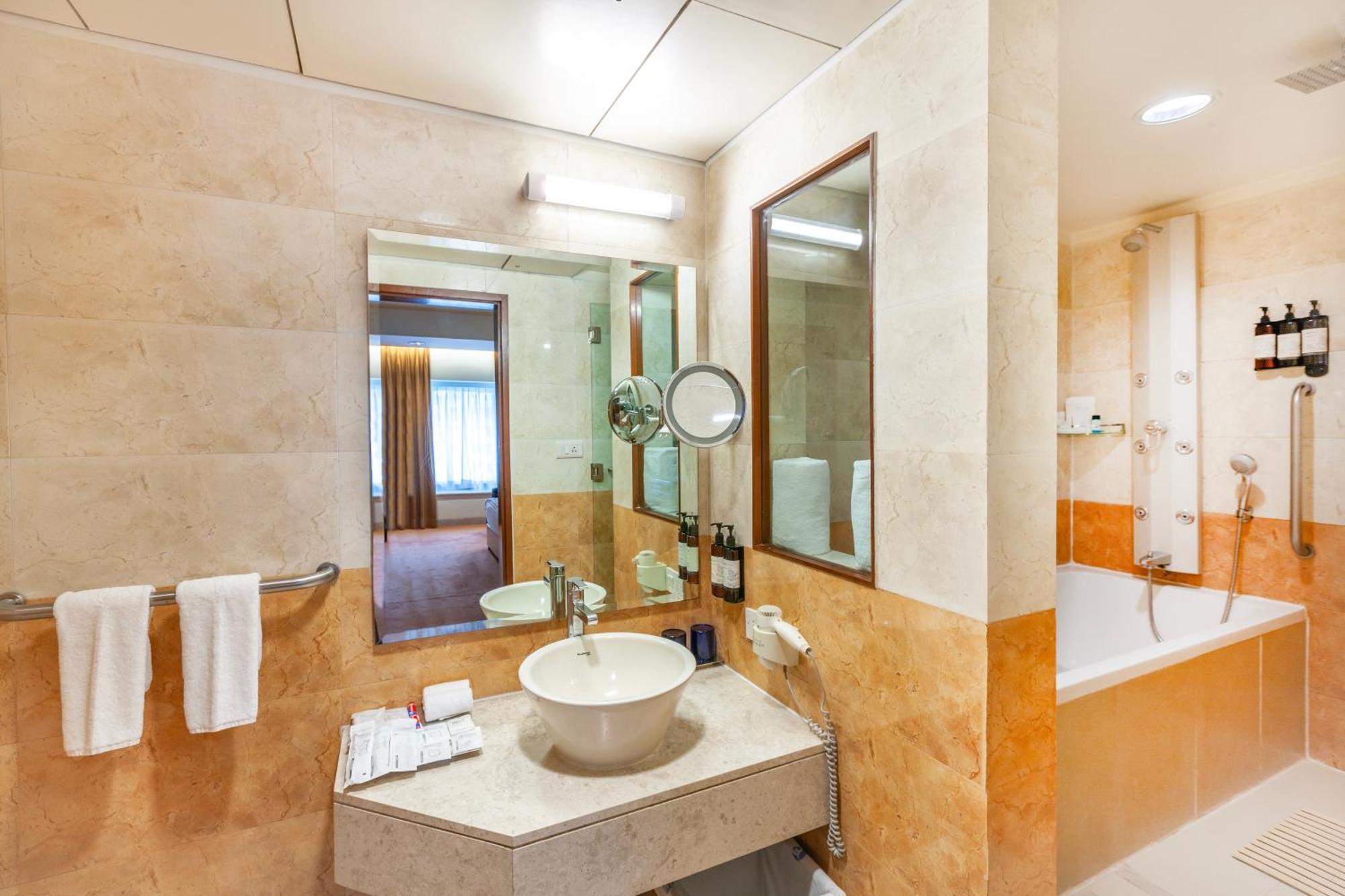 Fortune Park Lake City, Thane - Member Itc Hotels' Group Eksteriør bilde